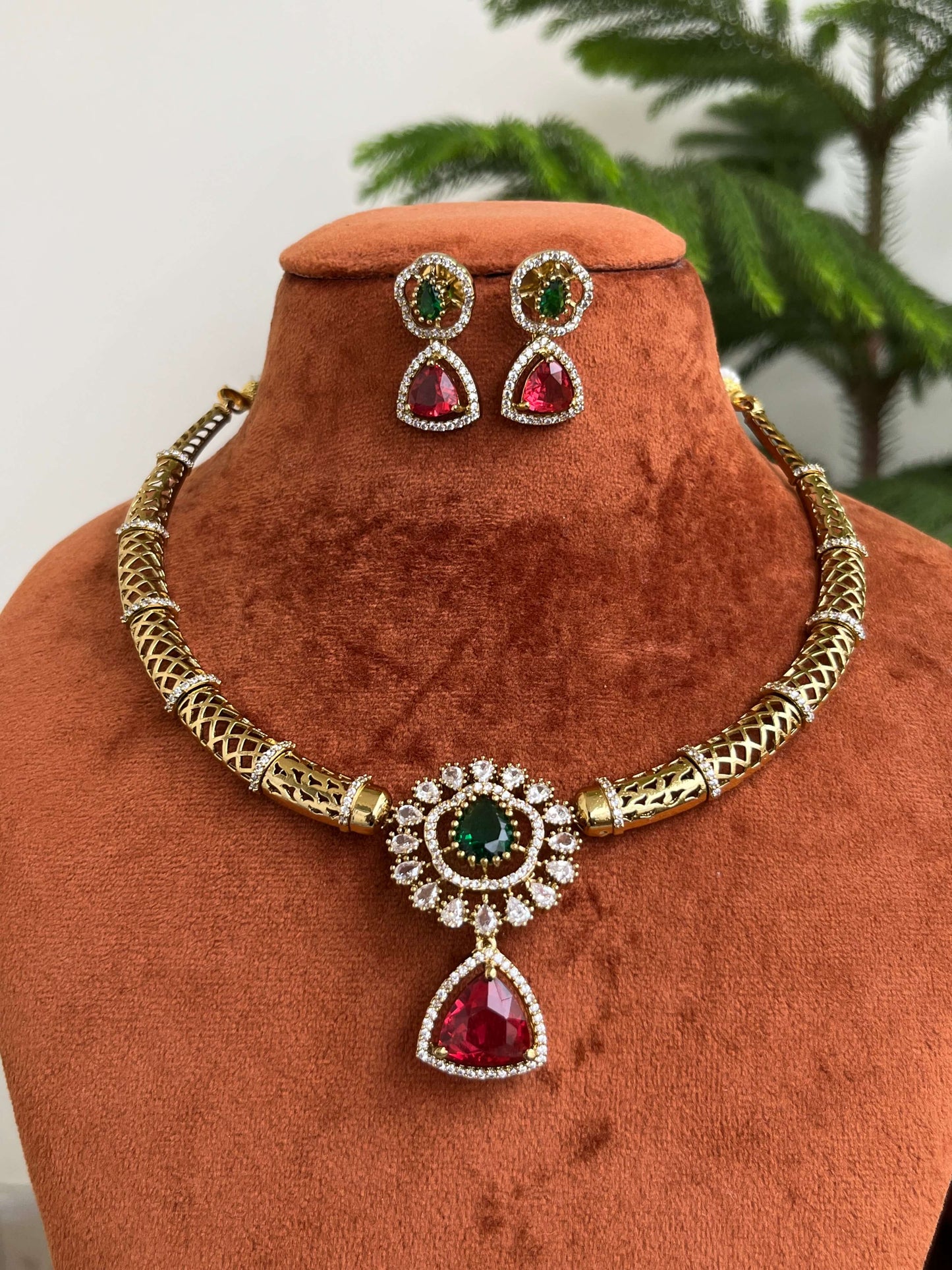 Manasilaayo Inspired Kanti Necklace – Multicolor Red & Green – With Earrings