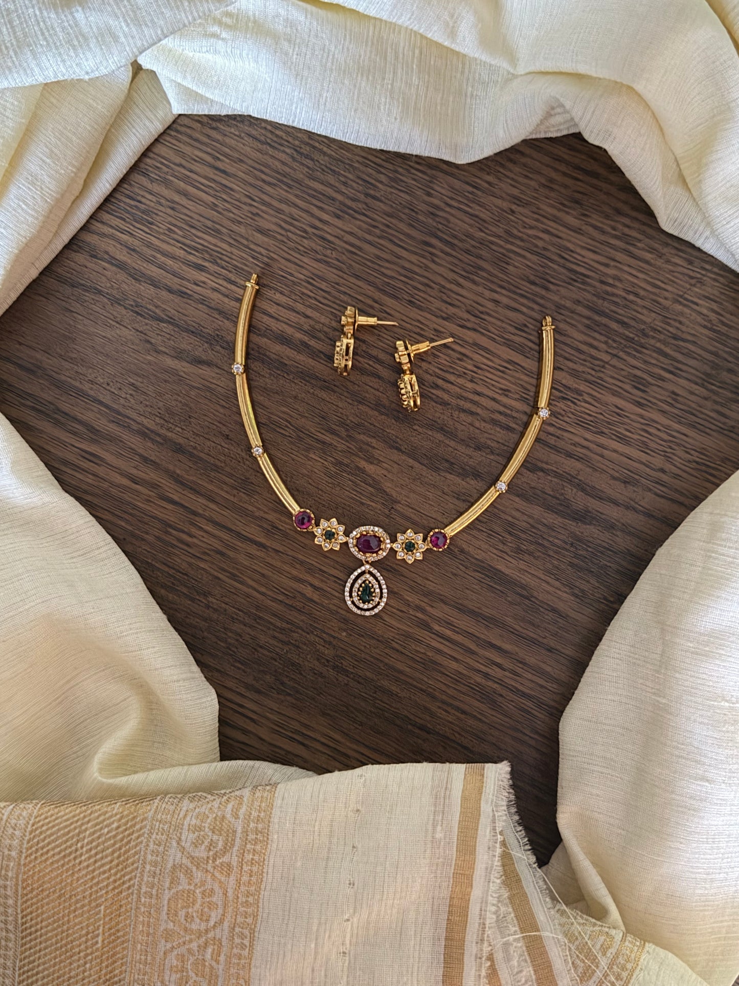Delicate Gold Finish Floral Kanti Choker Set with Teardrop Pendant