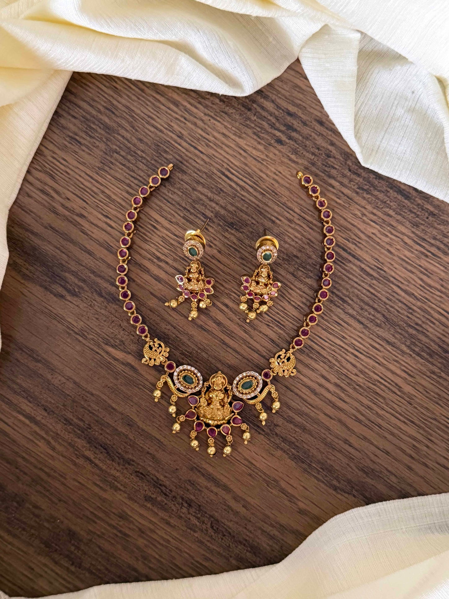 Lakshmi Devi Kemp Stone Necklace
