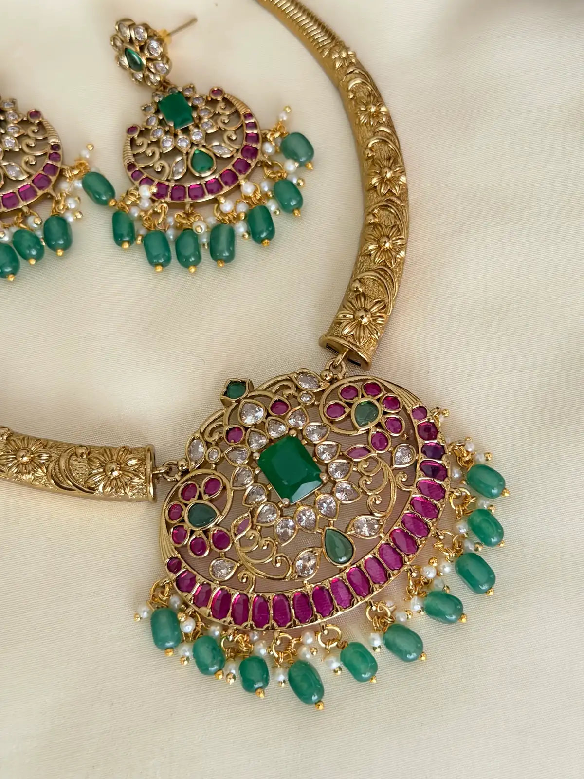 Emerald & Ruby Kanti Necklace Set