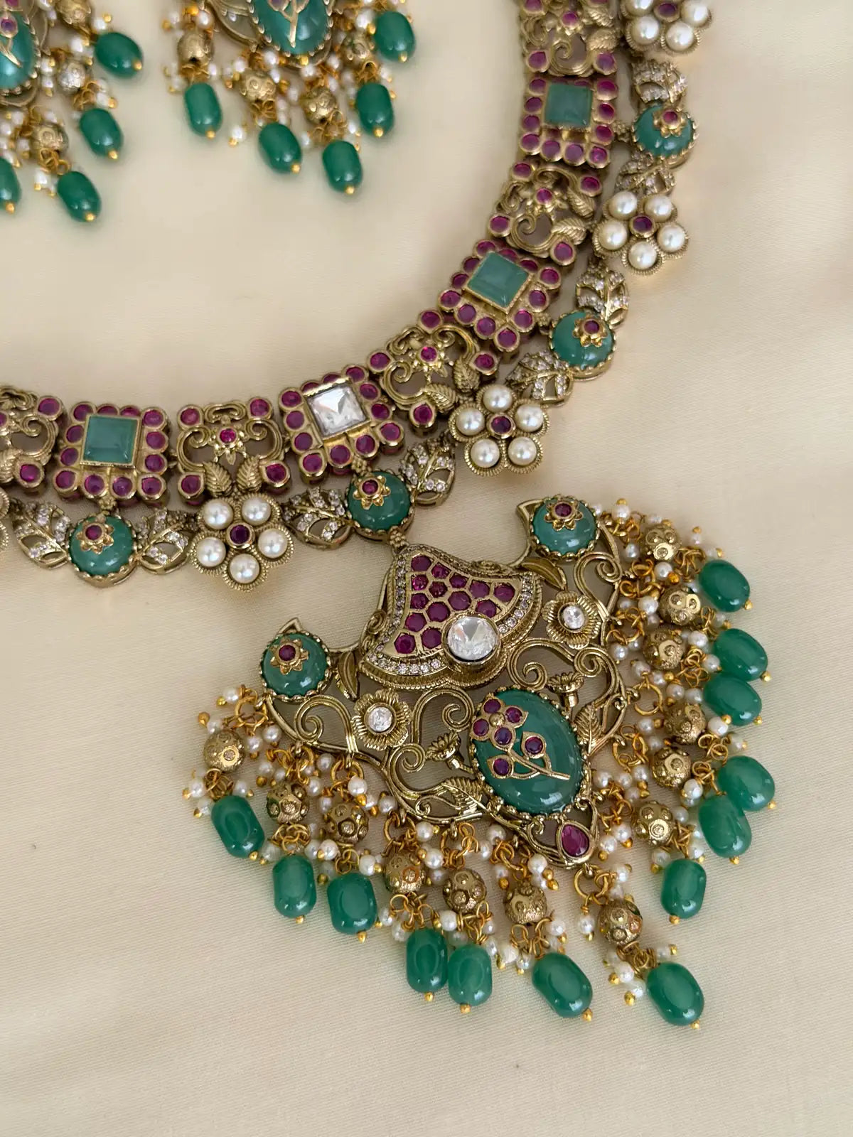 Royal Heritage Necklace Set