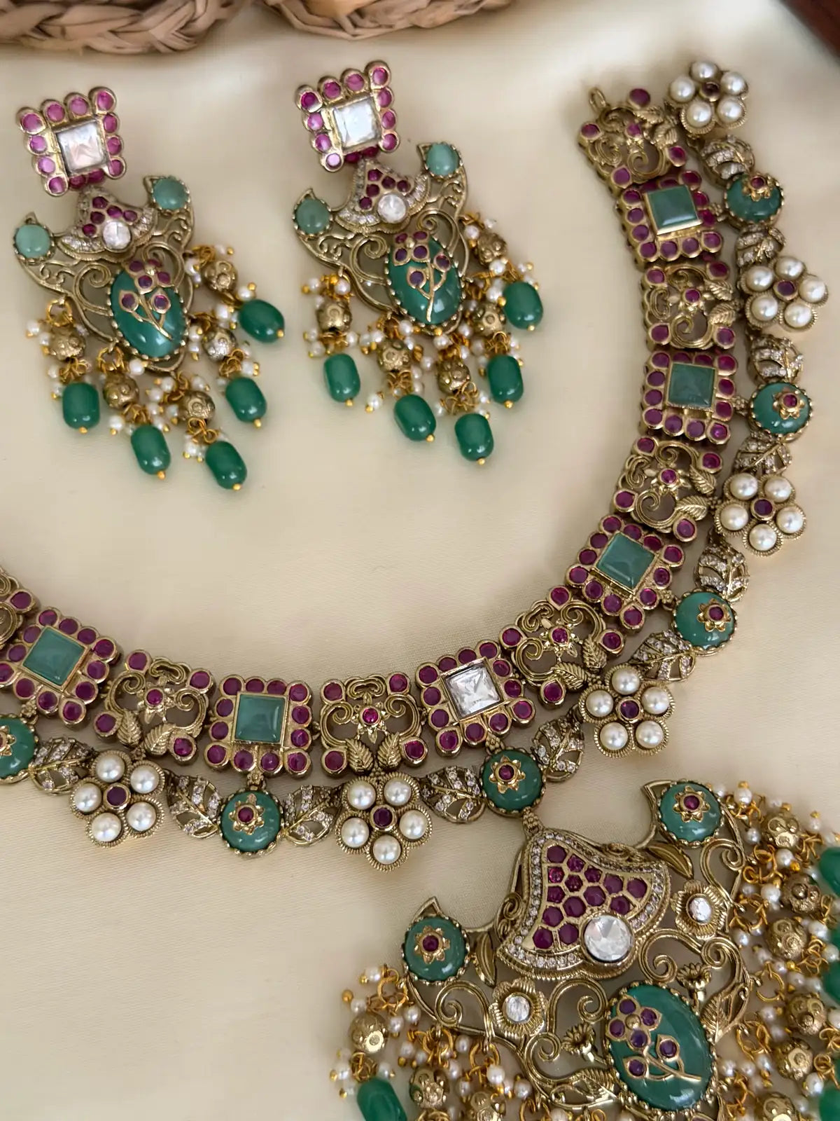 Royal Heritage Necklace Set