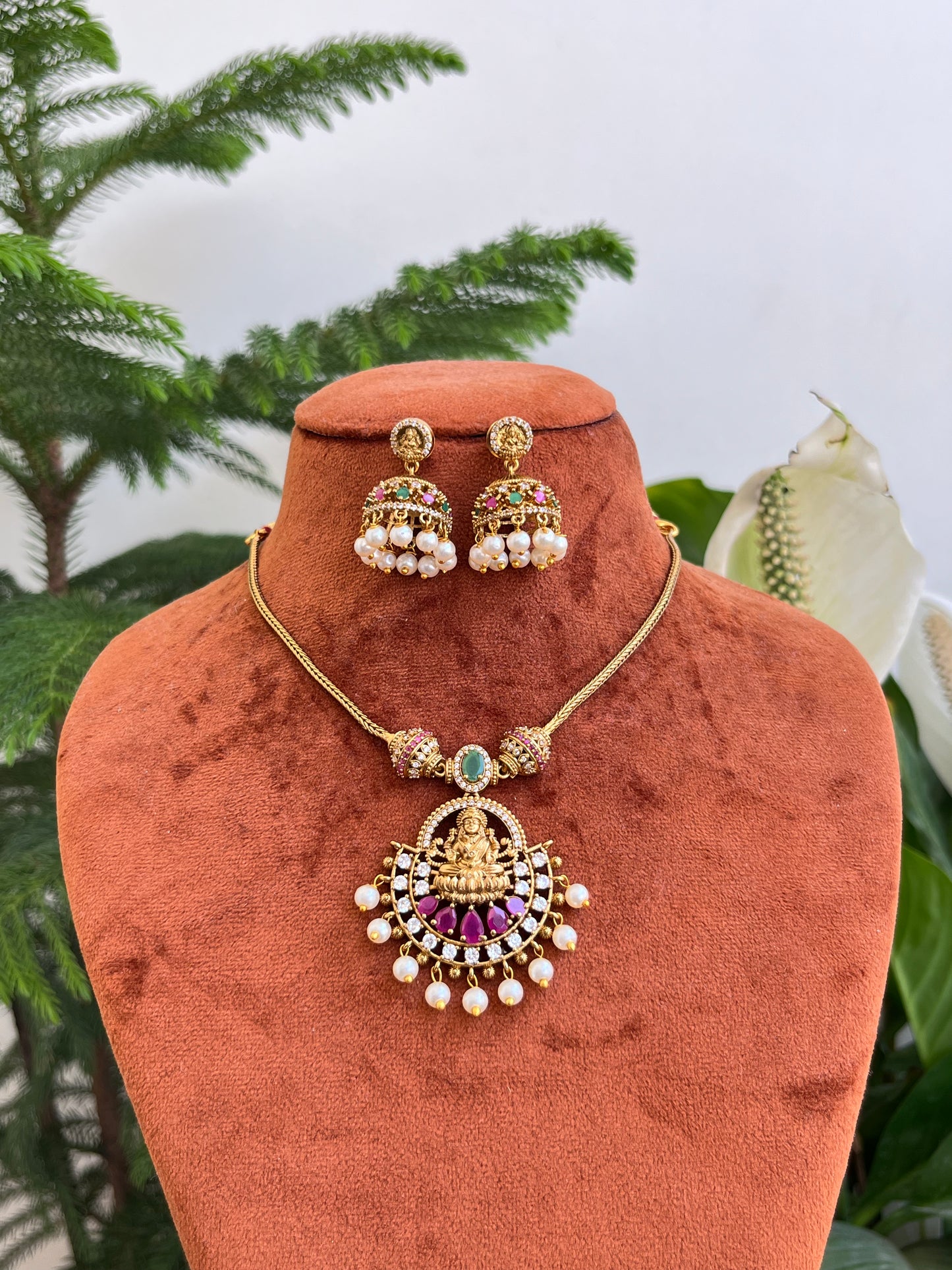 Lakshmi Devi Attigai Necklace Set – Nakshi Polish – Ruby & Emerald