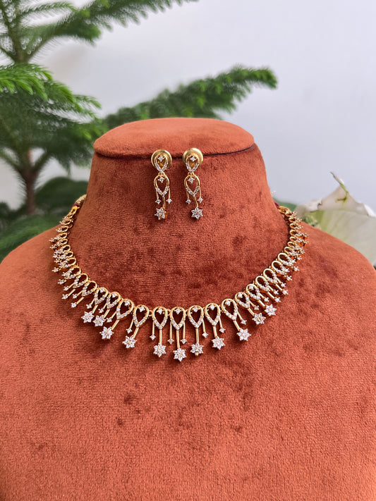 Diamond Look Statement Necklace – Modern, Lightweight & Party Ready