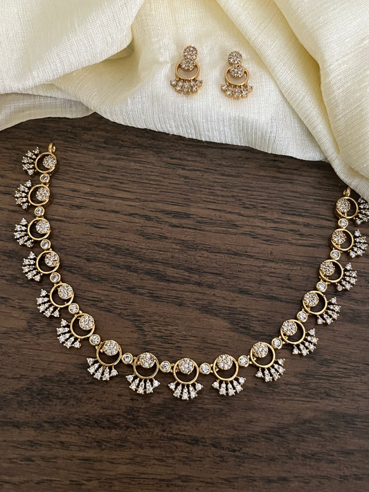 Diamond Look-Alike Sleek Necklace Set – For Saree & Dresses