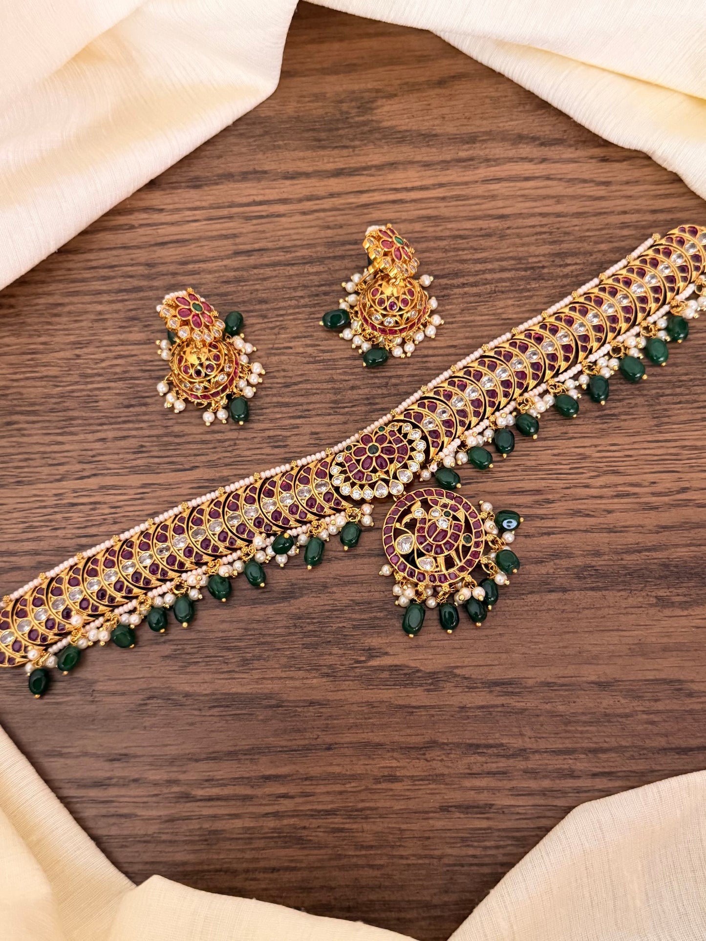 Kemp Stone Crescent Choker Set with detachable pendant