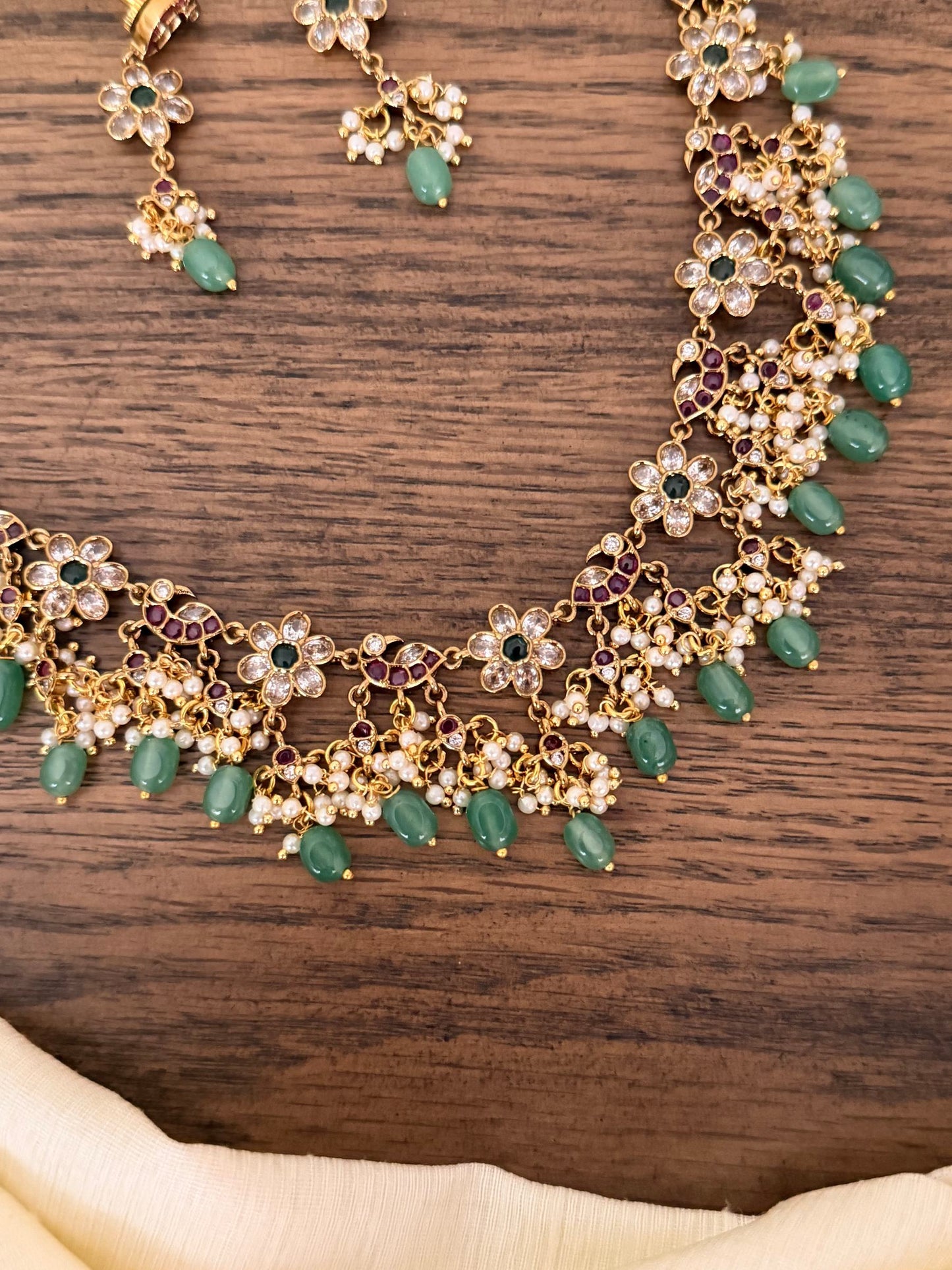 Flexible Floral Necklace Set