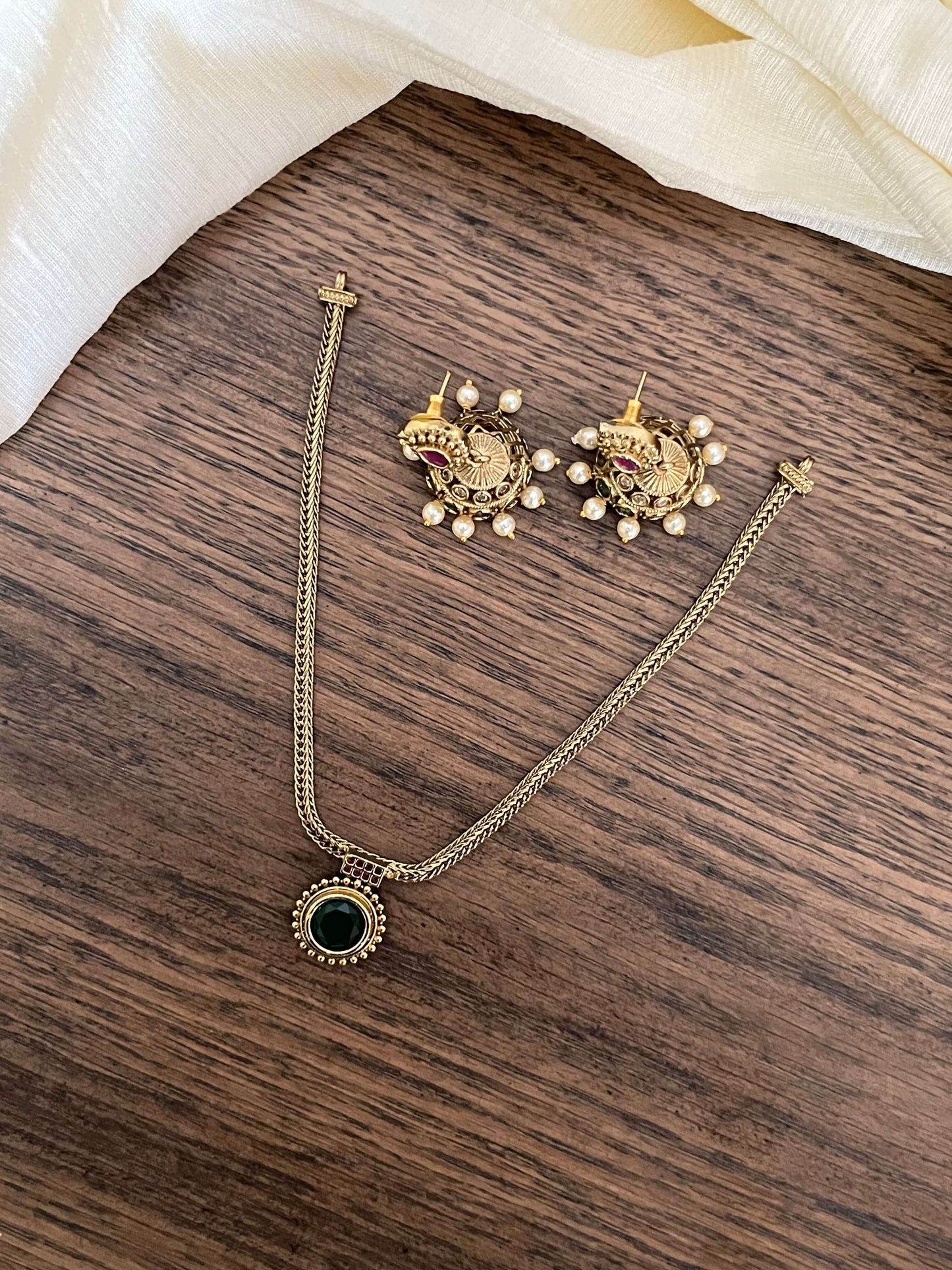 Minimal Attigai Necklace Set with Victorian Finish & Jhumka Earrings – Budget Friendly