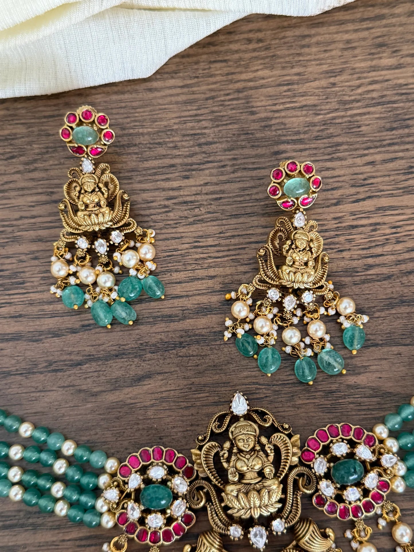 Lakshmi Emerald Bead Choker Necklace Set