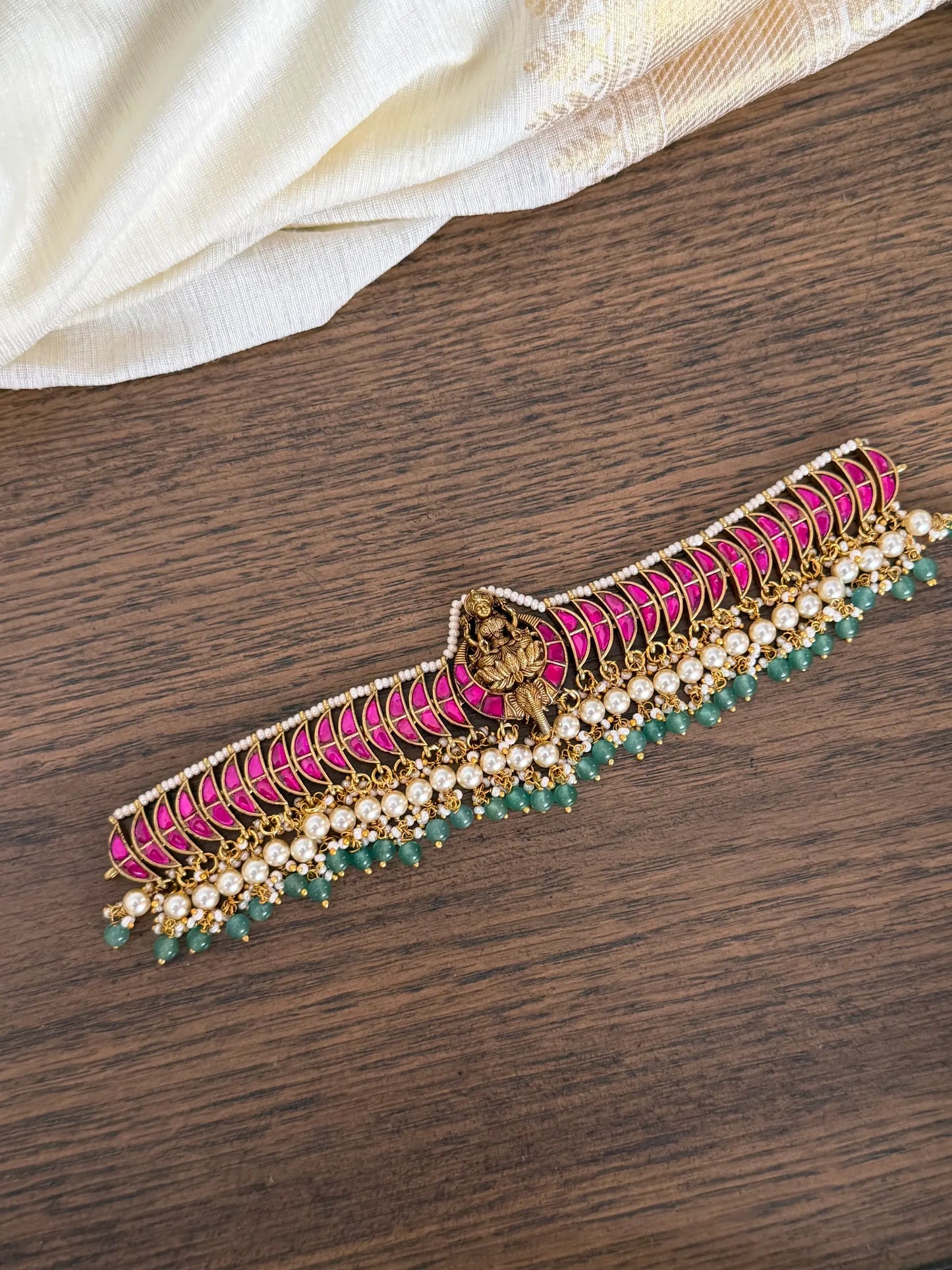 Lakshmi Jadau Kundan Arc Choker Necklace