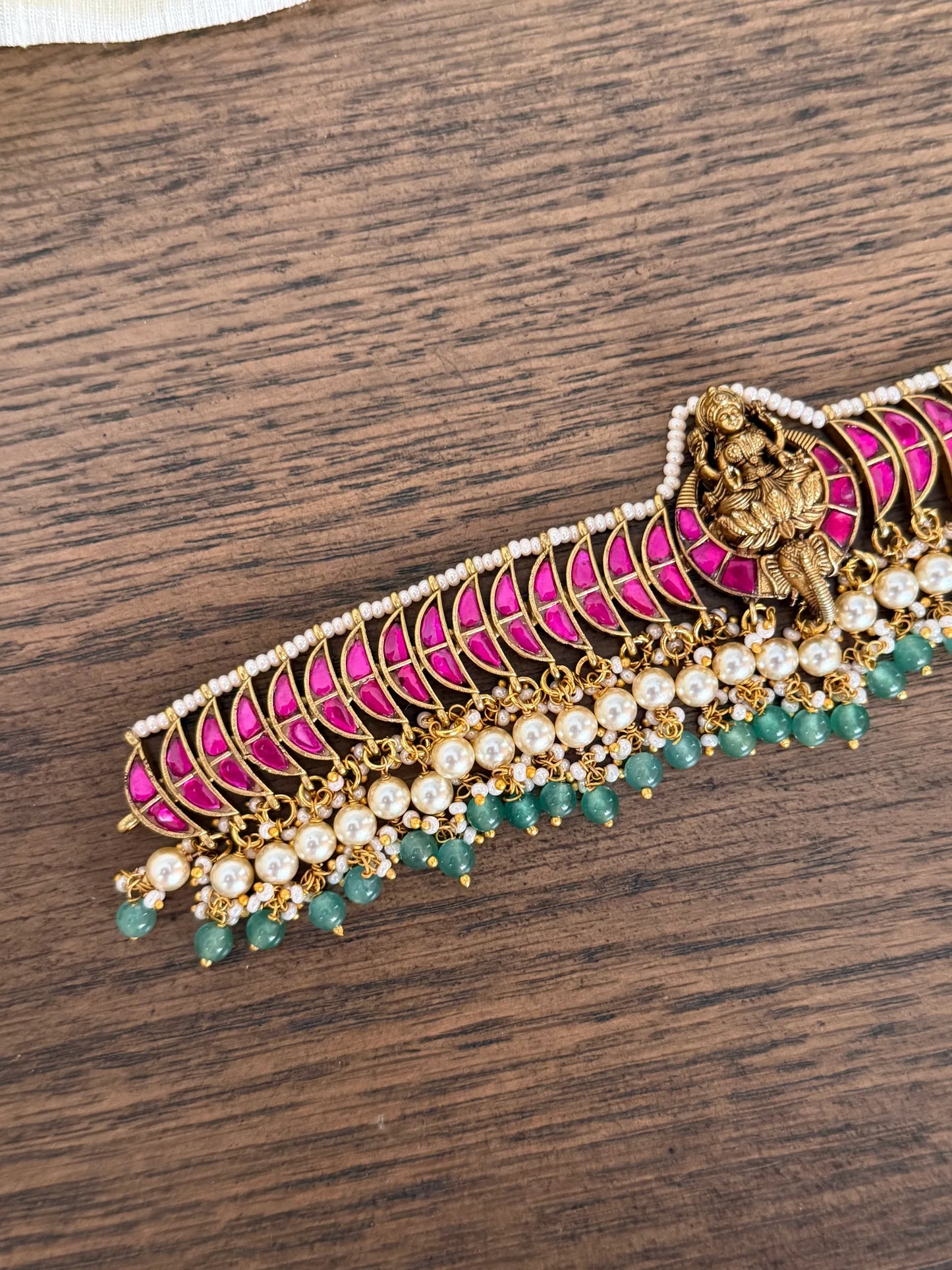 Lakshmi Jadau Kundan Arc Choker Necklace