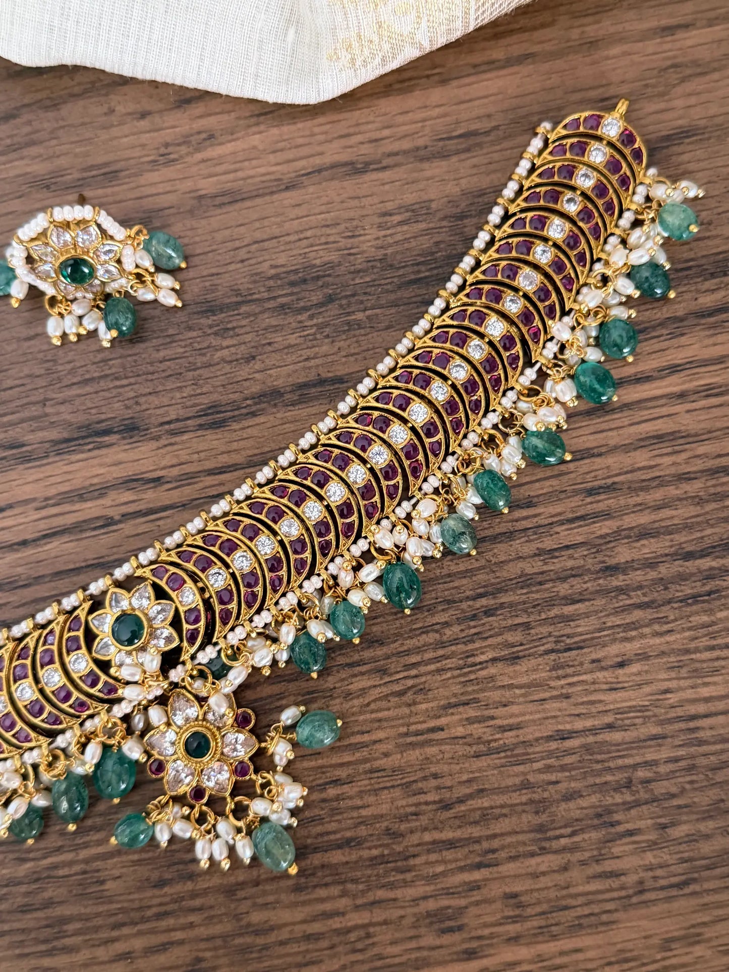 Green Bead Choker Necklace Set