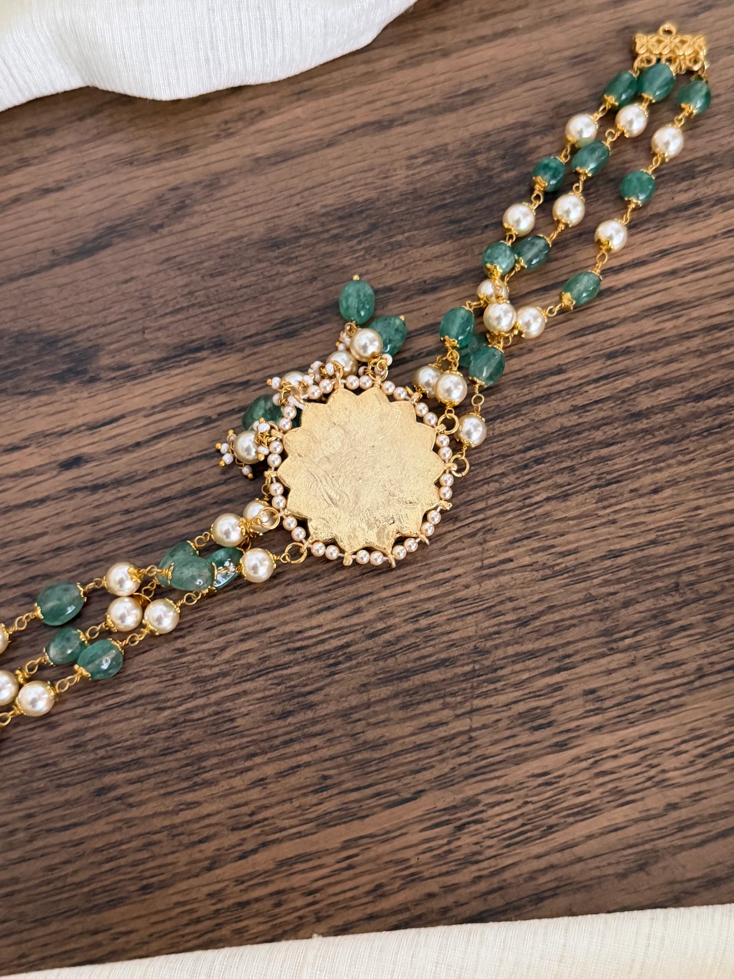 Kundan Floral Emerald Pearl Choker