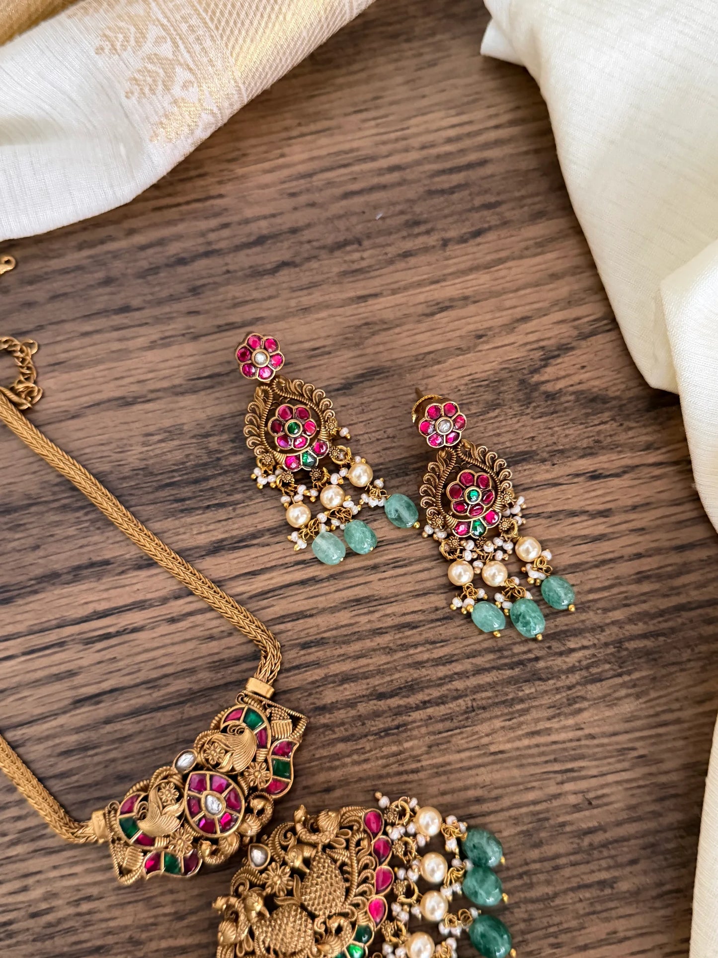 Twin Peacock Pendant Necklace Set