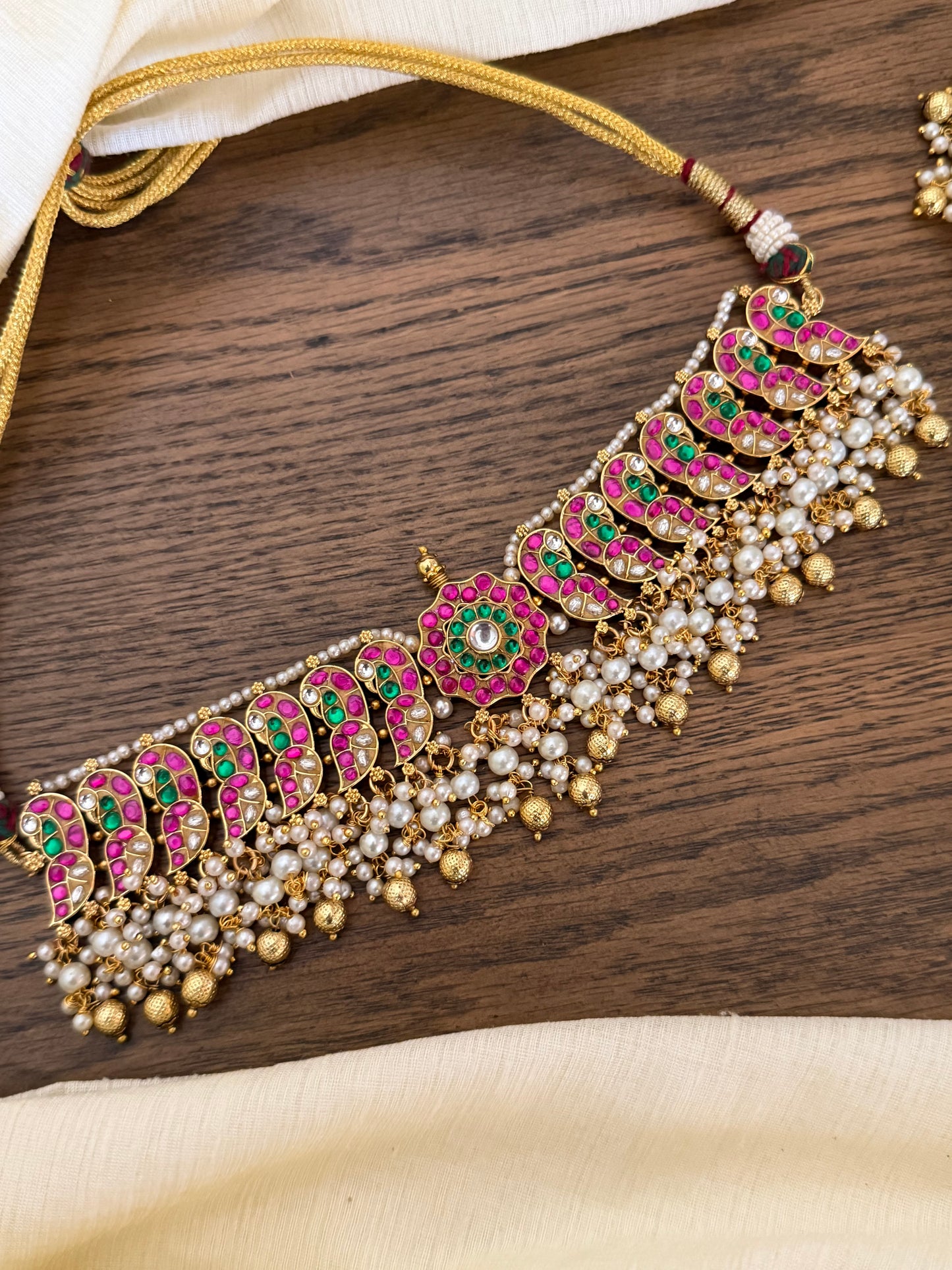 Jadau Kundan Paisley Pearl Cluster Choker Set