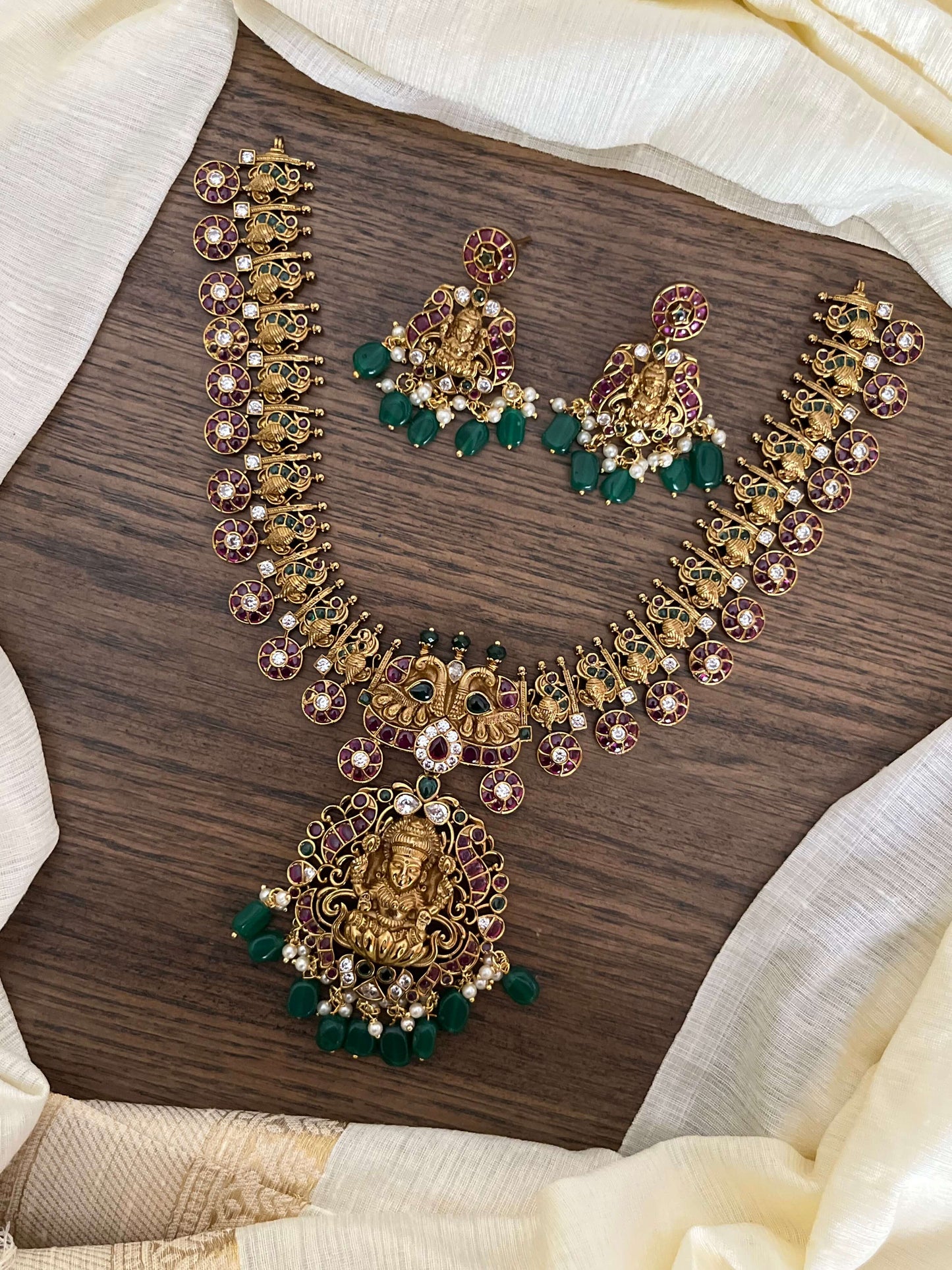 Traditional Bottu Mala Short Necklace with Detachable Lakshmi Devi Pendant | Temple Jewelry