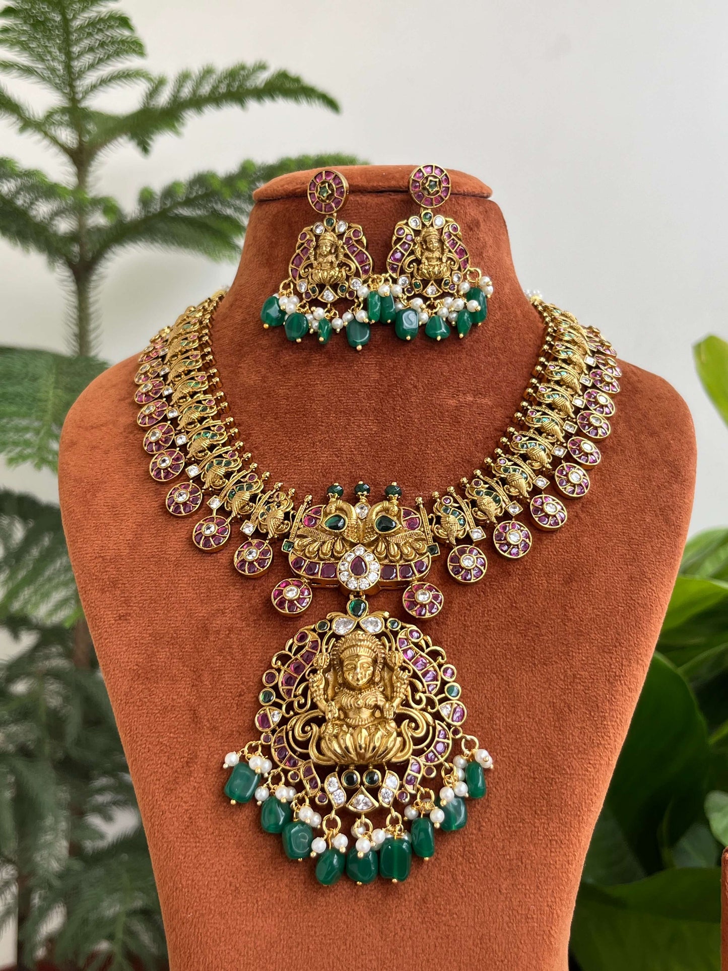 Traditional Bottu Mala Short Necklace with Detachable Lakshmi Devi Pendant | Temple Jewelry