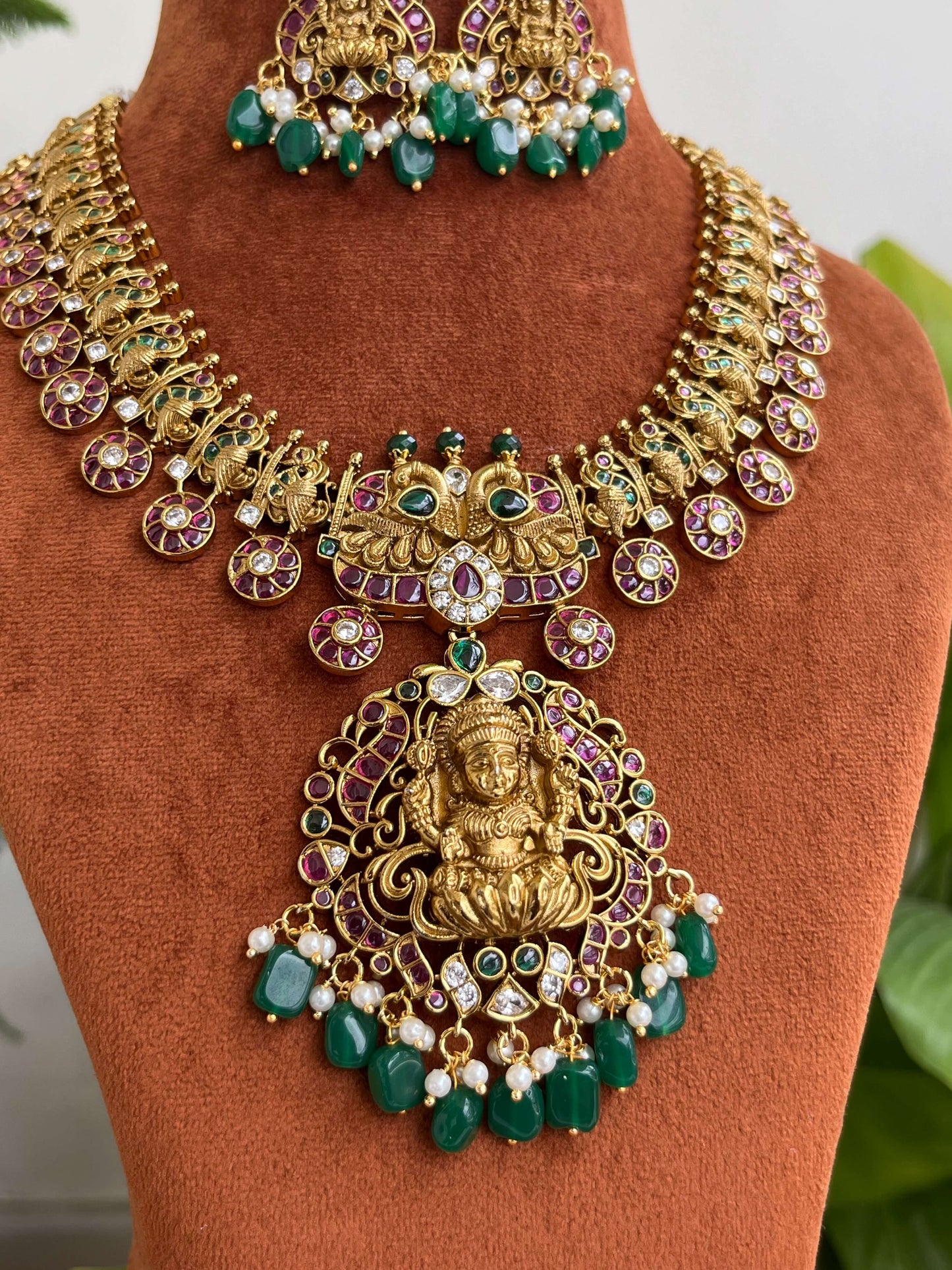 Traditional Bottu Mala Short Necklace with Detachable Lakshmi Devi Pendant | Temple Jewelry