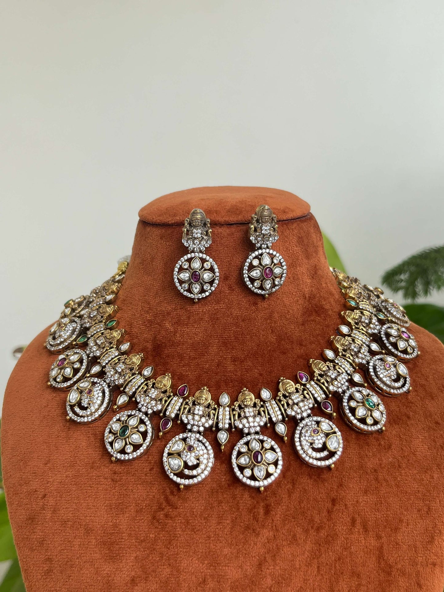 Rustic Victorian Lakshmi Devi Bottu Mala | Kundan, Emerald & Red Stone Temple Necklace