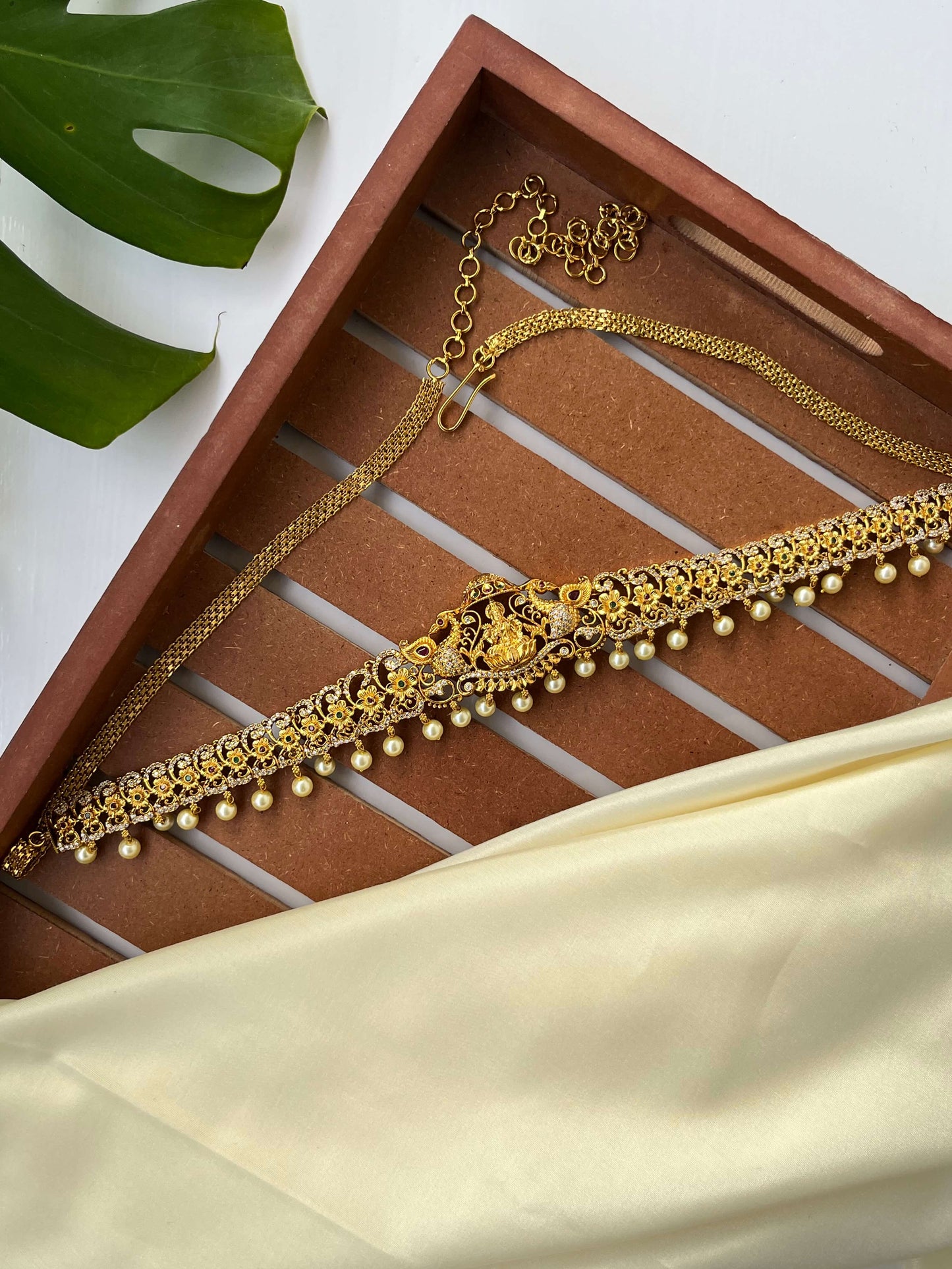 Lakshmi Devi Floral Motif Hipbelt with Stones & Pearls – Gold Polish