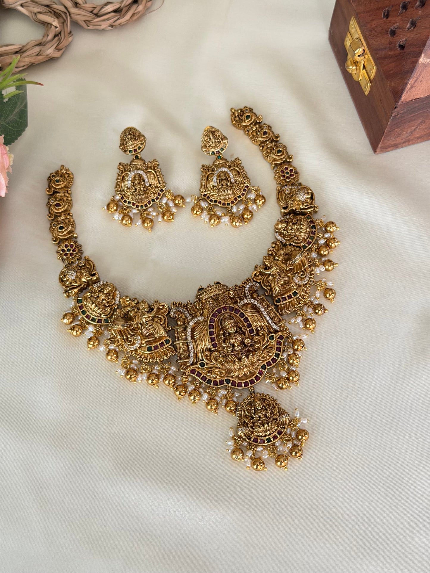 Antique Temple Choker Set