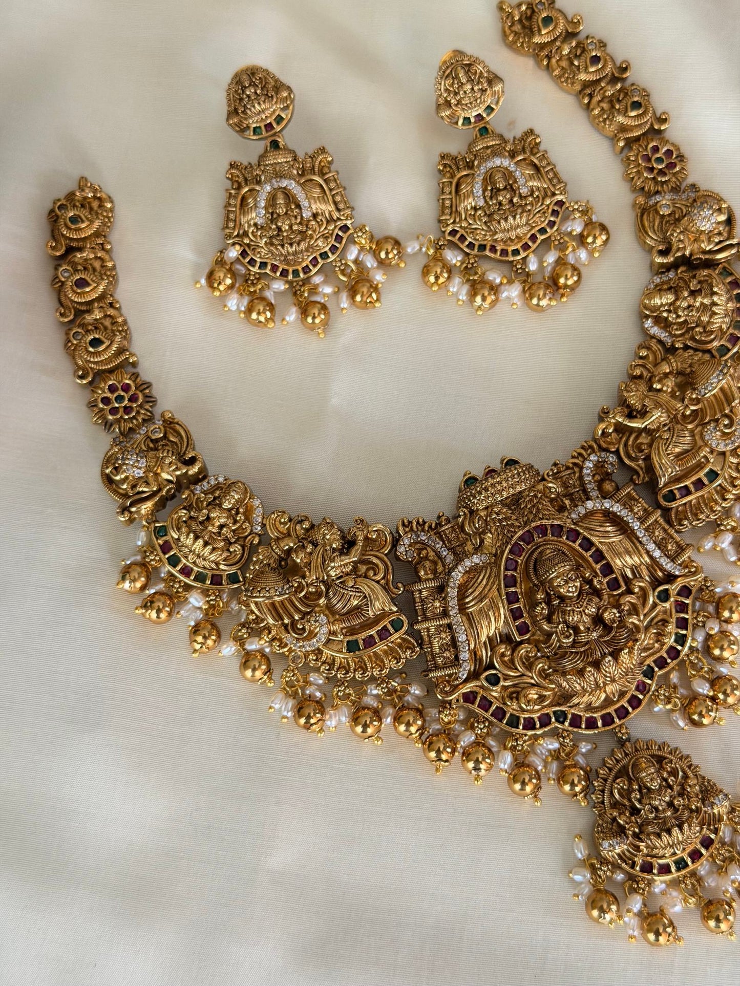 Antique Temple Choker Set