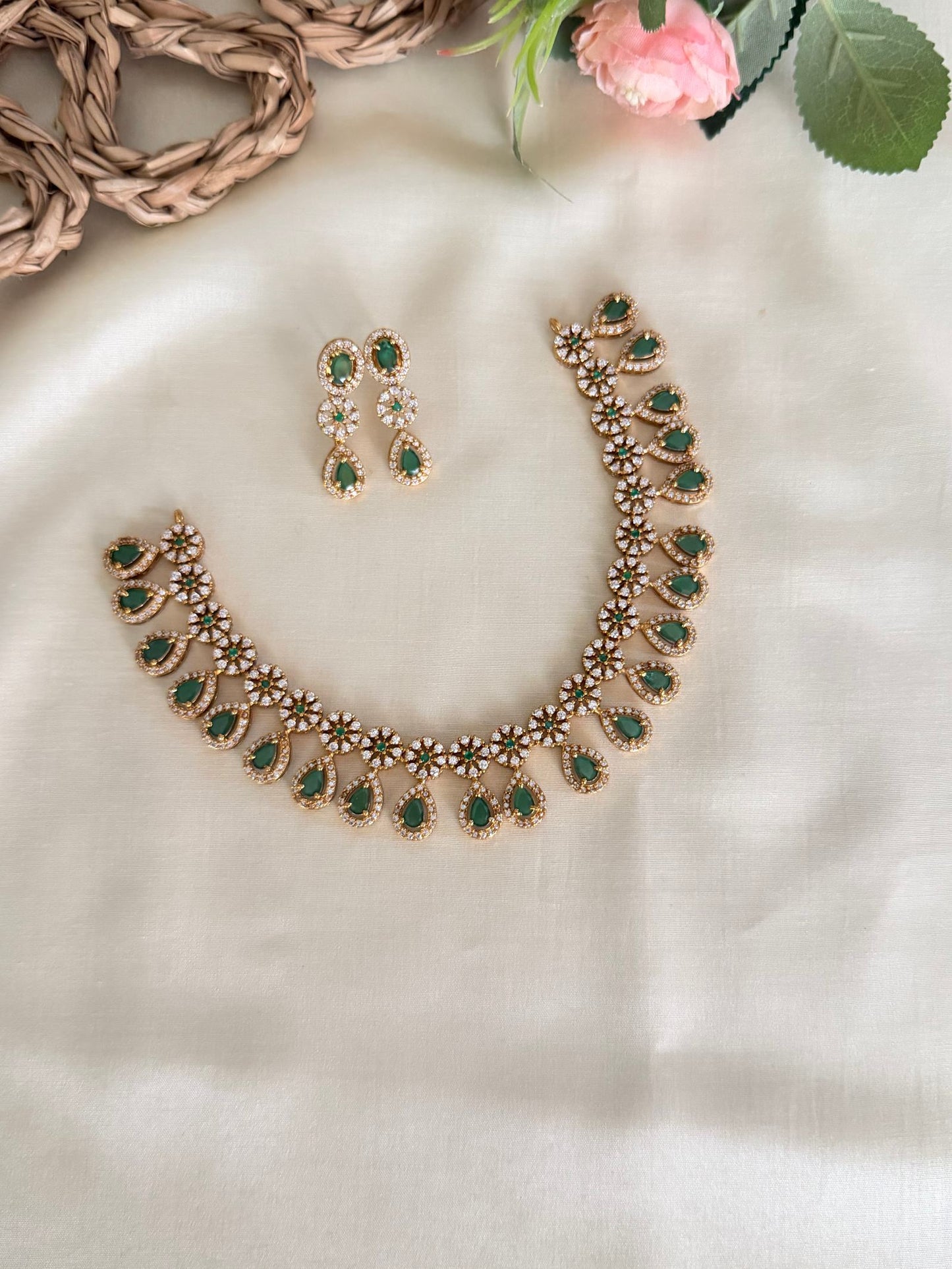 Minimal AD Necklace Set