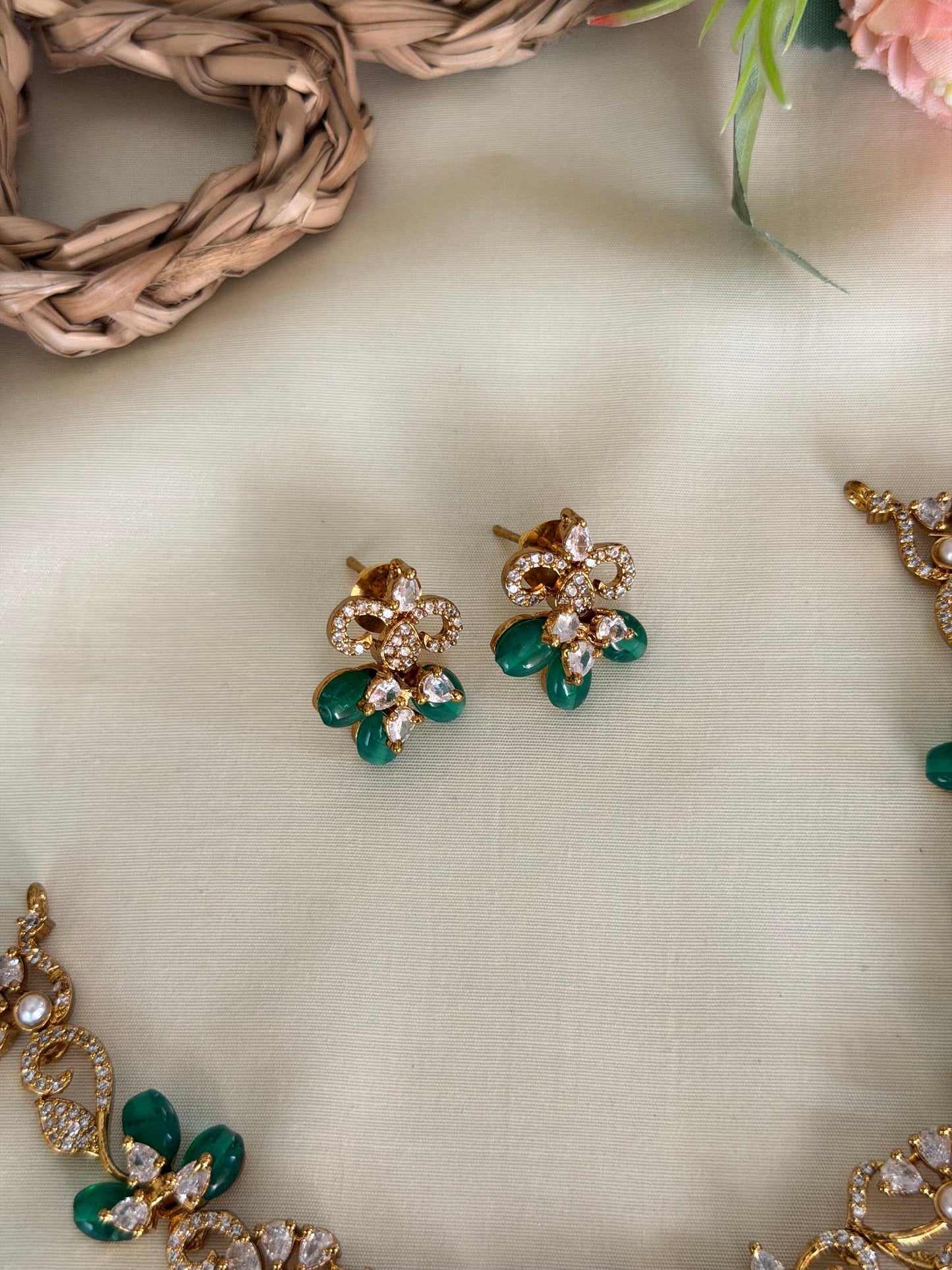 Floral Green Stone Necklace Set