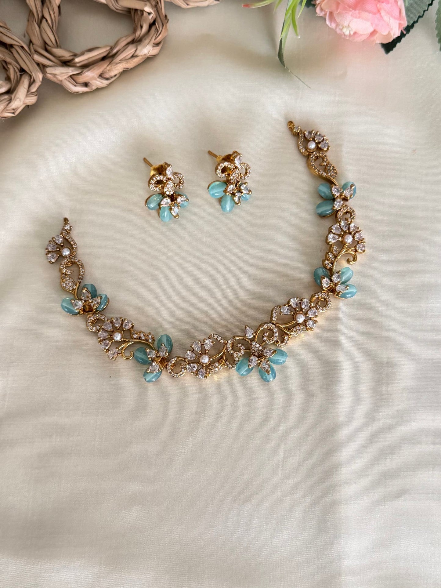 Floral Green Stone Necklace Set