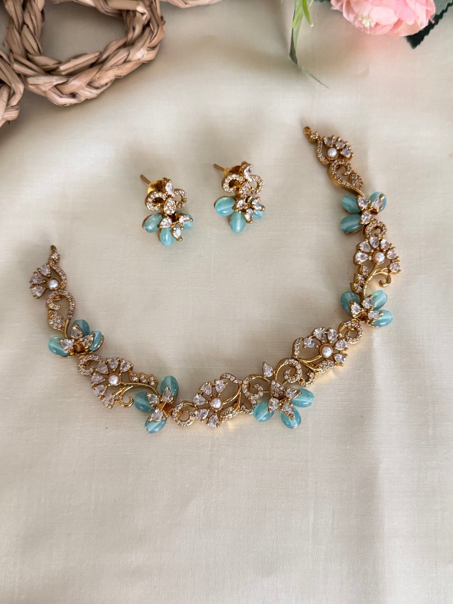 Floral Green Stone Necklace Set