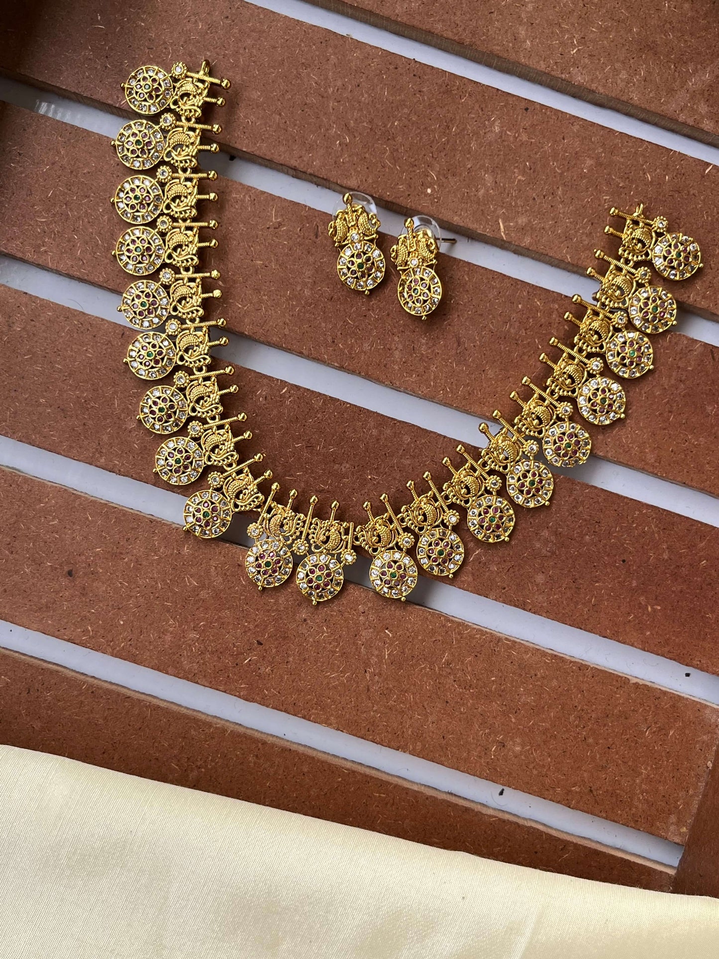 Coin Temple Choker Necklace Set