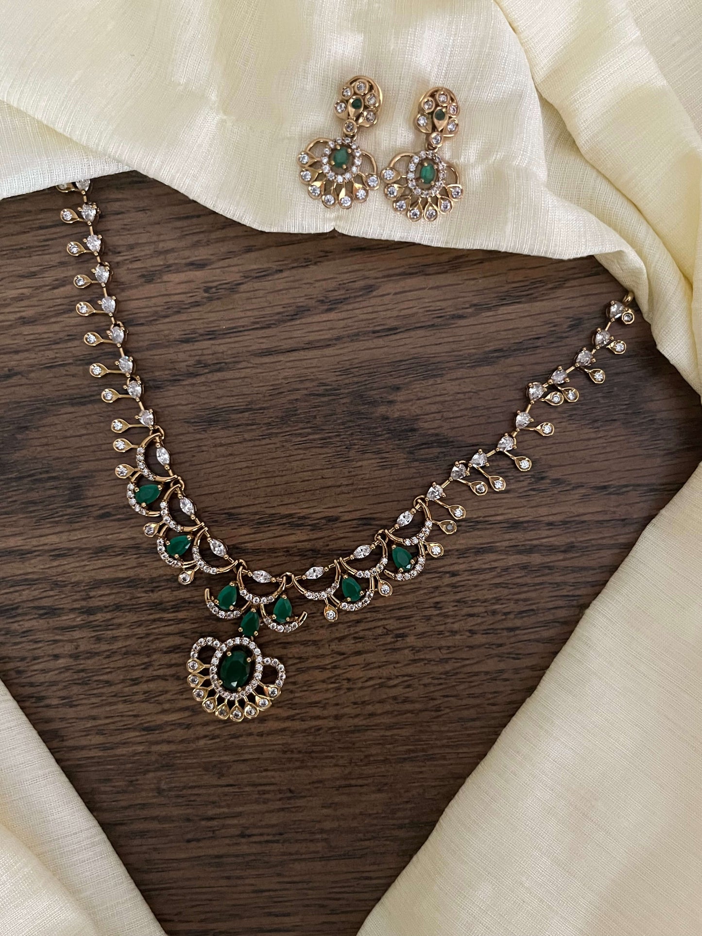 Floral Motifs Sleek Drops AD Necklace Set with Earrings – Lightweight & Elegant