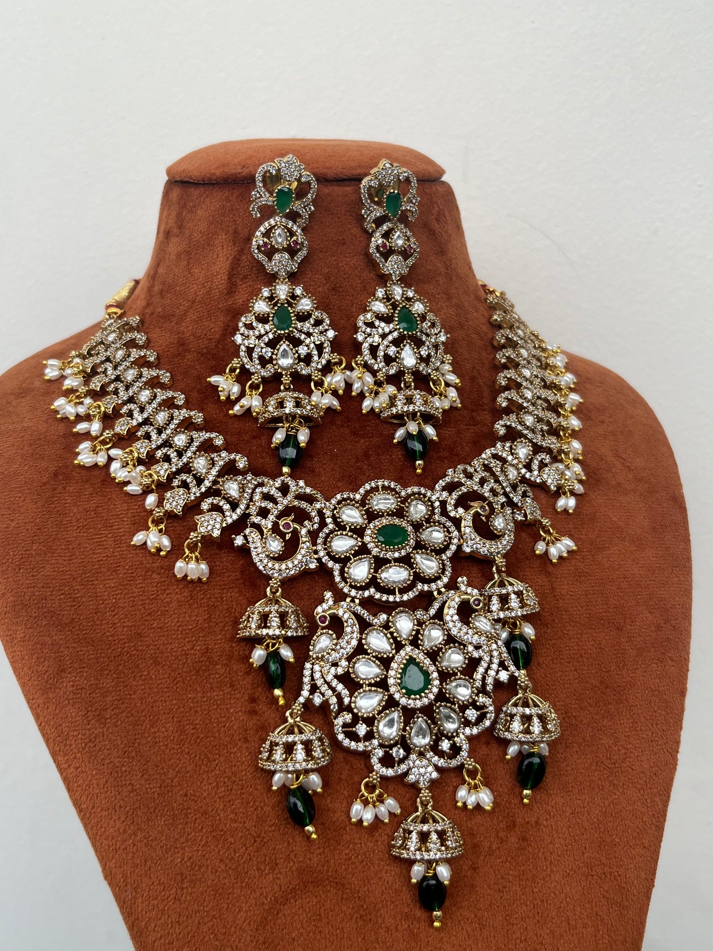 Kundan Peacock Motif Necklace Set with Emerald Accents – Bridal & Semi-Bridal Elegance