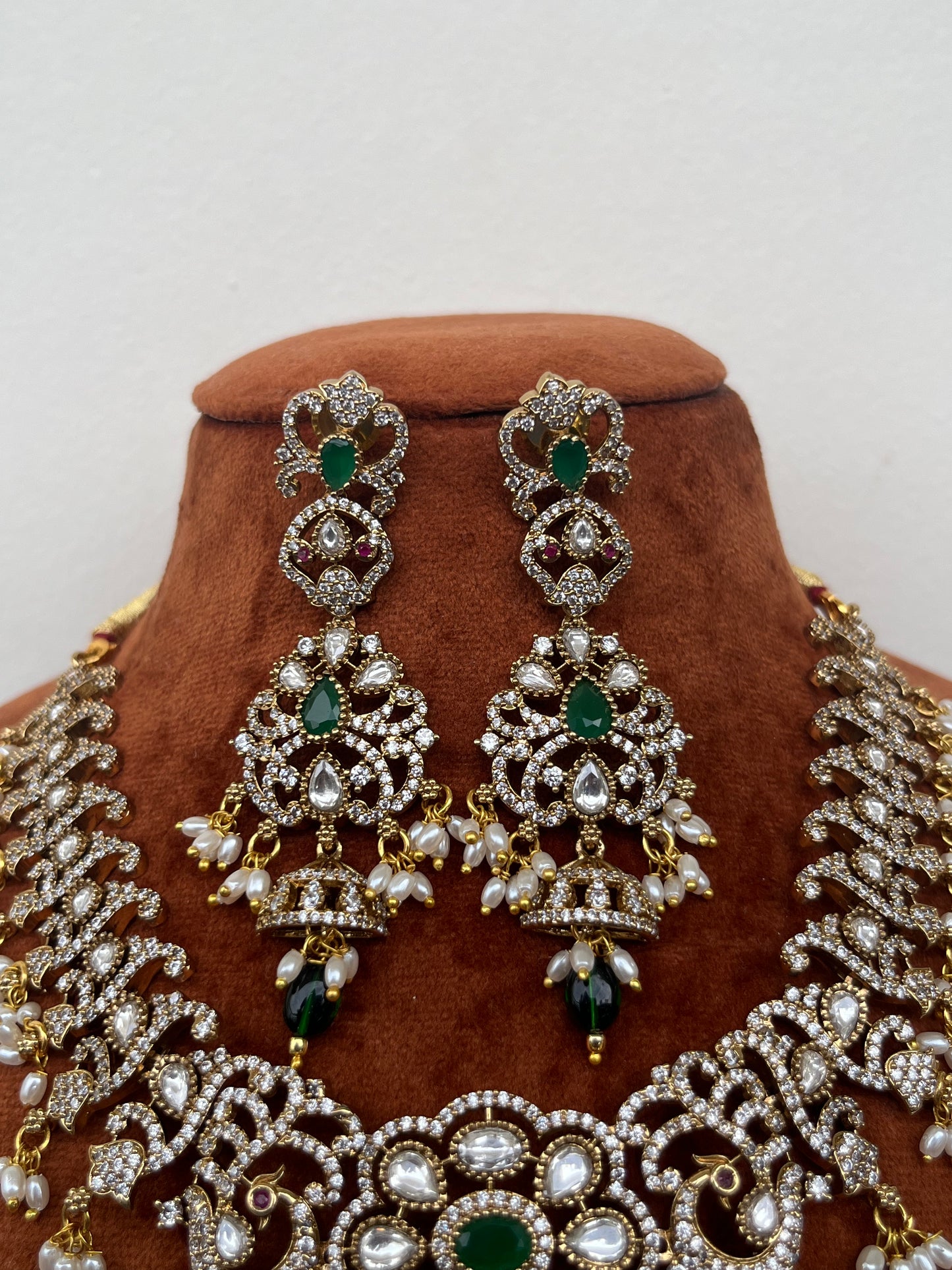 Kundan Peacock Motif Necklace Set with Emerald Accents – Bridal & Semi-Bridal Elegance