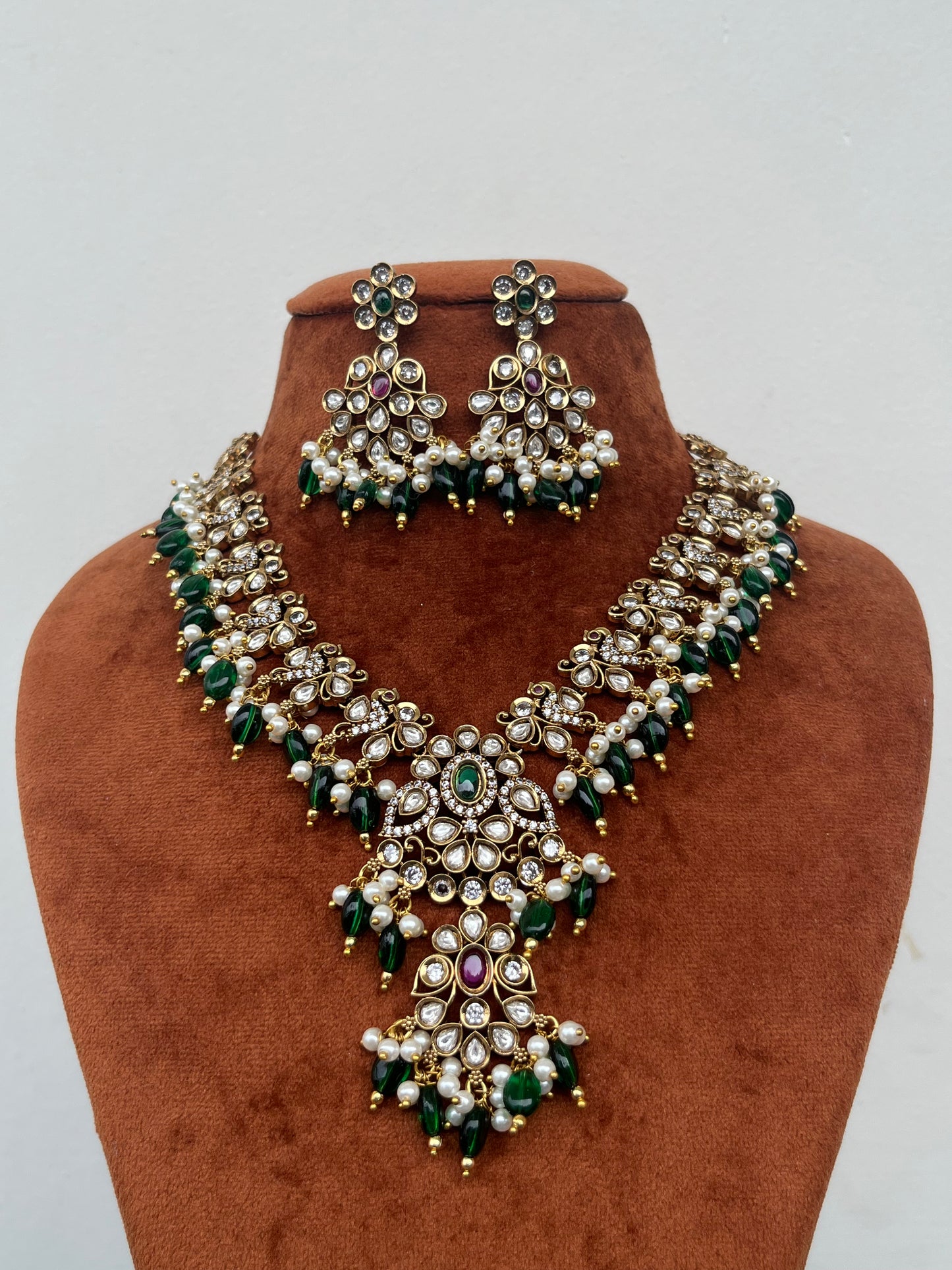 Peacock Motif Kundan Necklace Set with Green Monalisa Beads – Bridal Elegance
