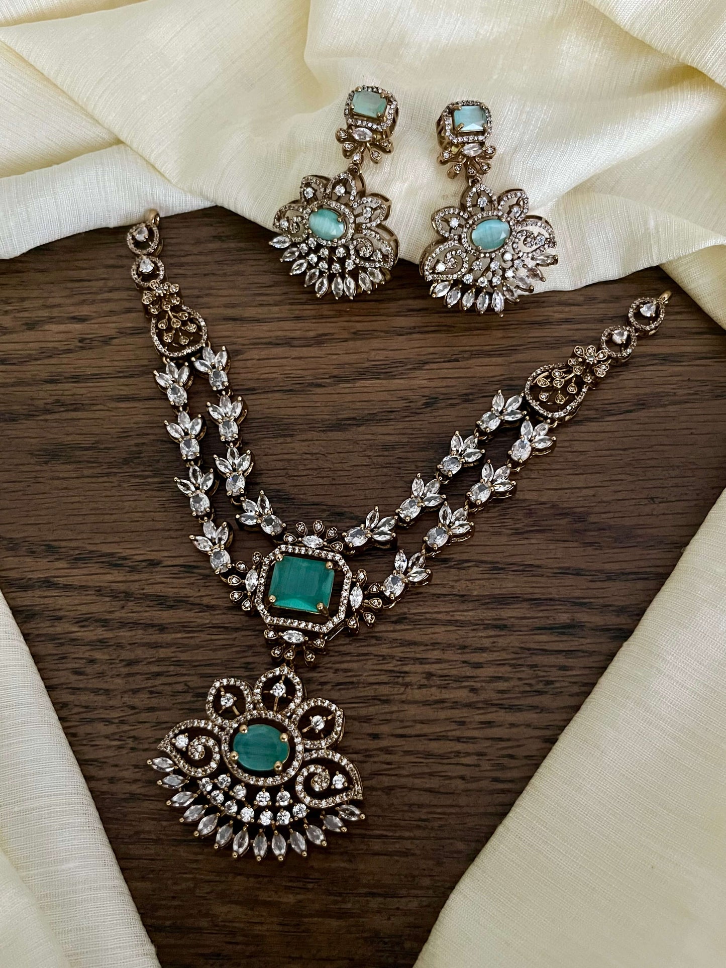 Victorian Double Layer Floral Necklace Set – Mint & Green Variants