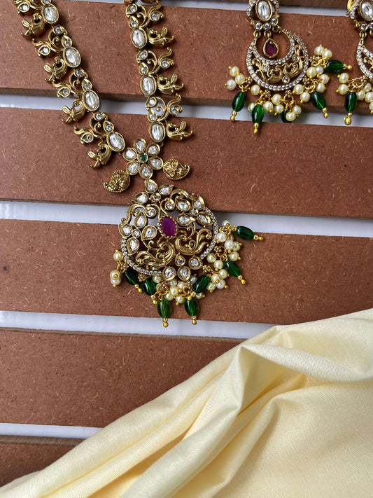 Mehendi Polish Kundan Studded Short Necklace with Chaandbali & Monalisa Beads – Green & Pink Variants