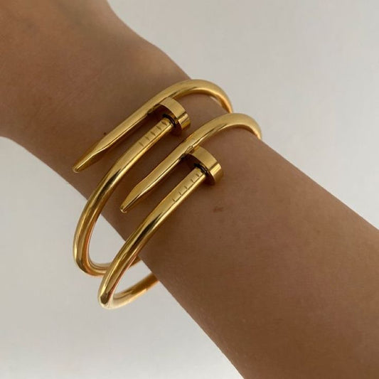 Nail Band