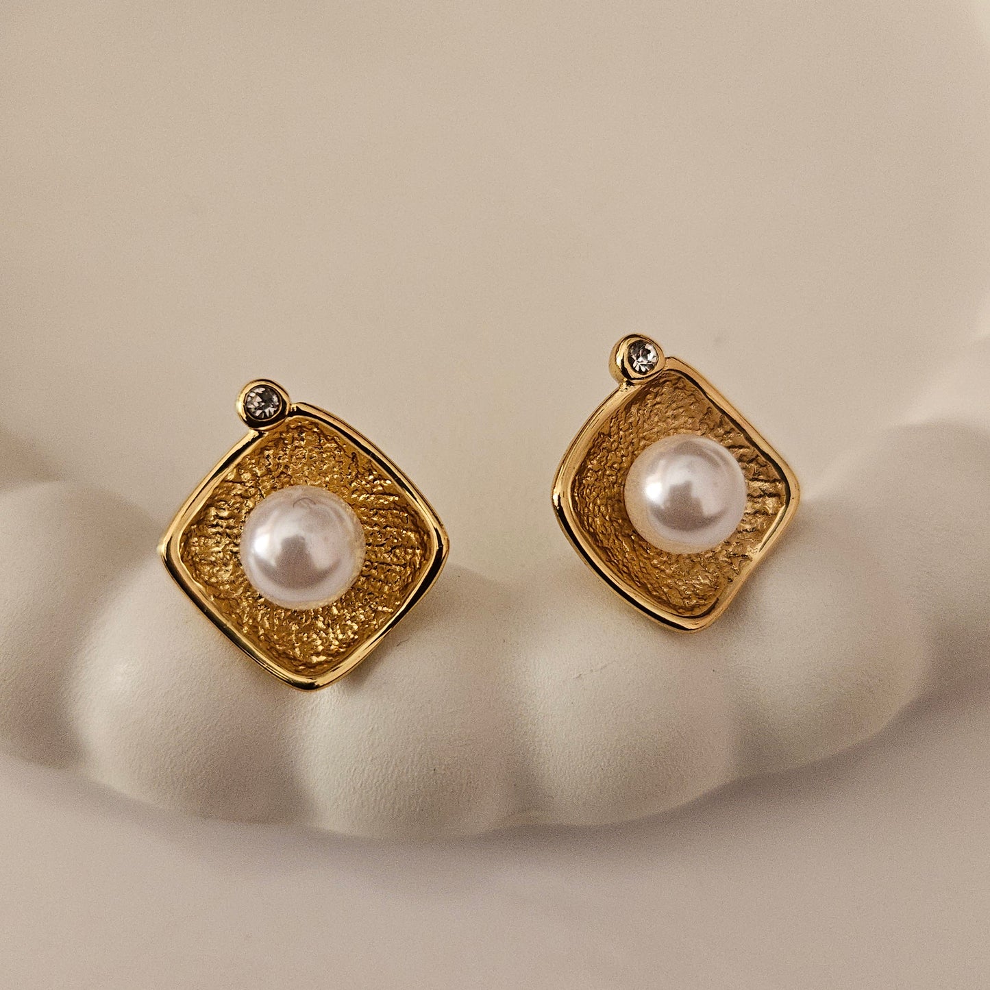 Eve Earrings