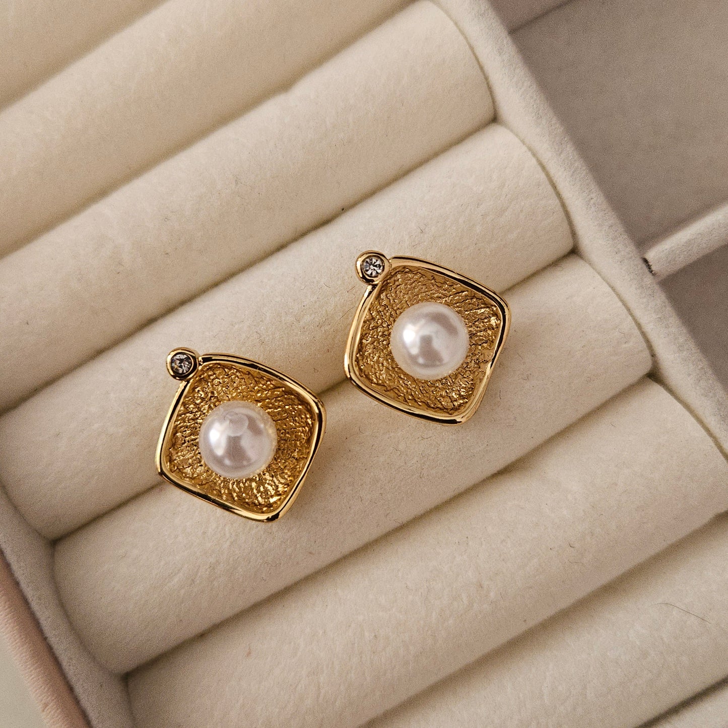 Eve Earrings
