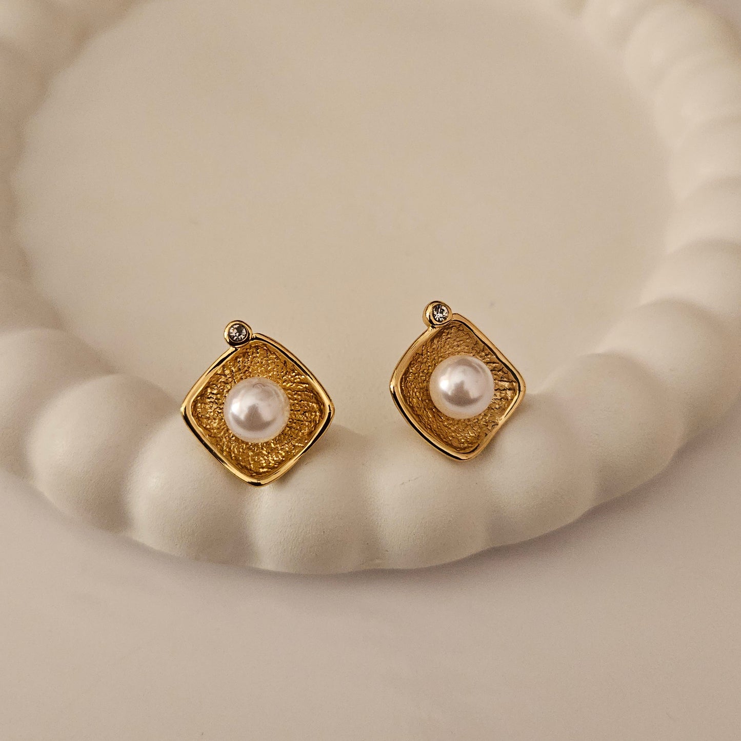 Eve Earrings