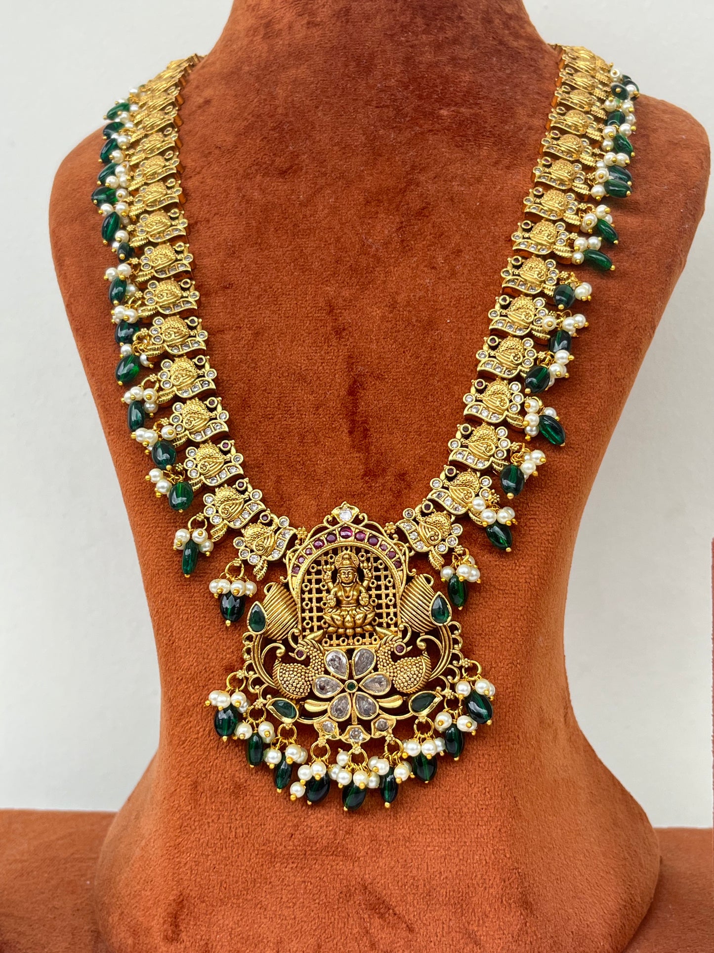 Lakshmi Devi Haram Set
