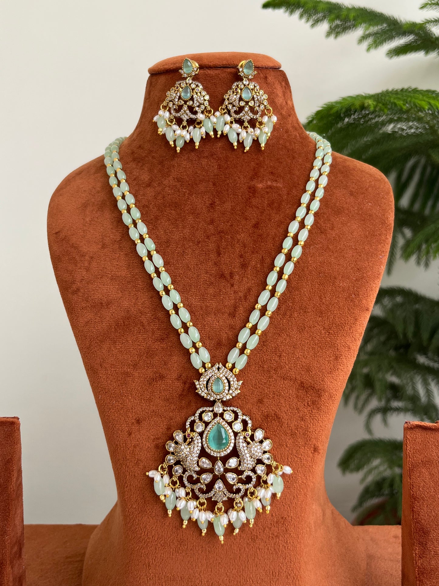 Mint Beads Haram with Victorian Pendant - with Earrings