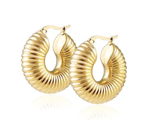 Bold Rakhi Gift Combo – Round Chain, Anya Hoops & Ariana Bracelet